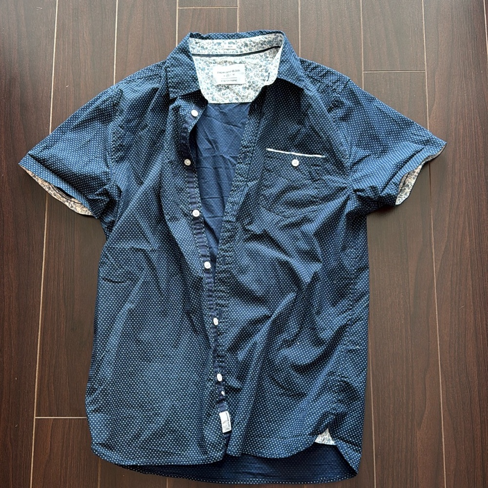 Men’s Short Sleeve Dress Shirt